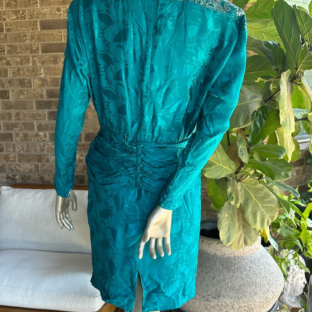 Vintage 1980’s Jade Sequin Silk Dress-6 Stunner! - Picture 5 of 7